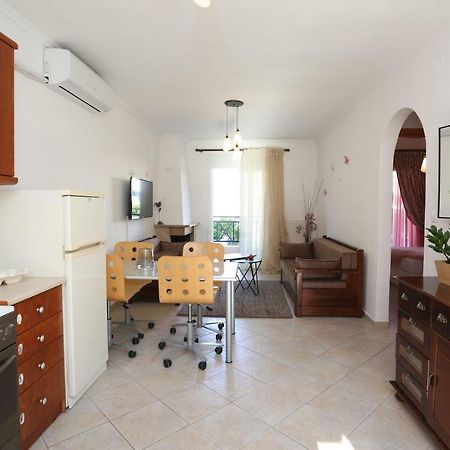 Kastoria Apartments Polychrono Extérieur photo